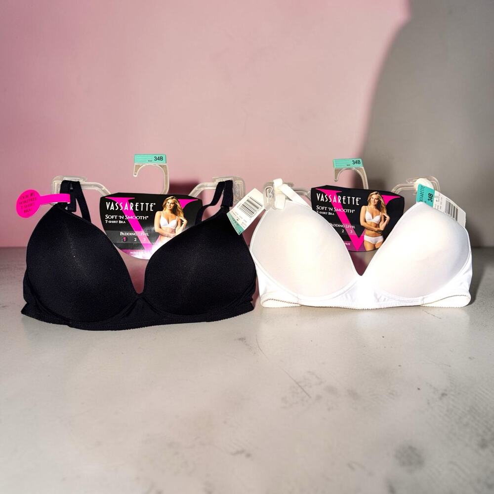 Vassarette Soft 'N Smooth Wire-Free Bra 34B New With Tags Set of 2 white black